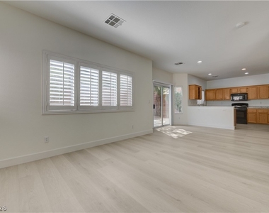 10369 Bent Willow Avenue - Photo Thumbnail 16