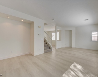 10369 Bent Willow Avenue - Photo Thumbnail 19