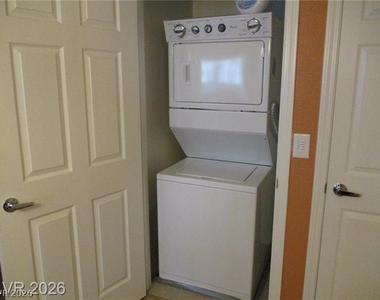 8777 W Maule Avenue - Photo Thumbnail 13