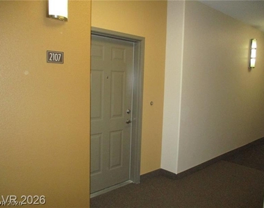 8777 W Maule Avenue - Photo Thumbnail 2