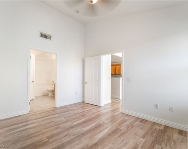 9975 Peace Way - Photo Thumbnail 19