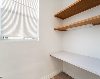 9975 Peace Way - Photo Thumbnail 15