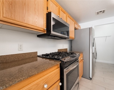 9975 Peace Way - Photo Thumbnail 11