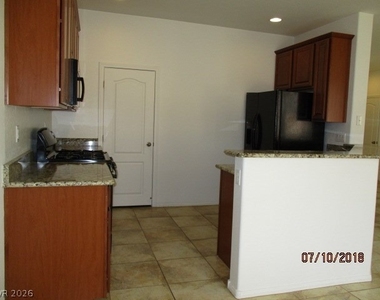 6363 Dundock Avenue - Photo Thumbnail 6