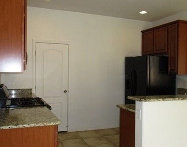 6363 Dundock Avenue - Photo Thumbnail 7