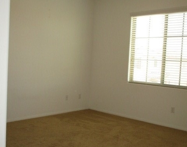 6363 Dundock Avenue - Photo Thumbnail 13