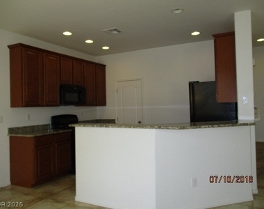 6363 Dundock Avenue - Photo Thumbnail 8