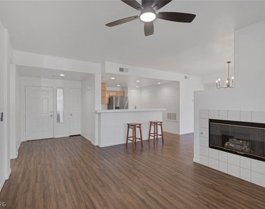 912 Duckhorn Court - Photo Thumbnail 8