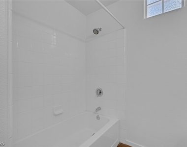 912 Duckhorn Court - Photo Thumbnail 28