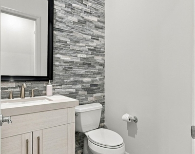 11280 Granite Ridge Drive - Photo Thumbnail 20