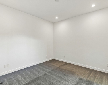 11280 Granite Ridge Drive - Photo Thumbnail 34