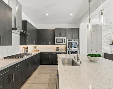 11280 Granite Ridge Drive - Photo Thumbnail 15