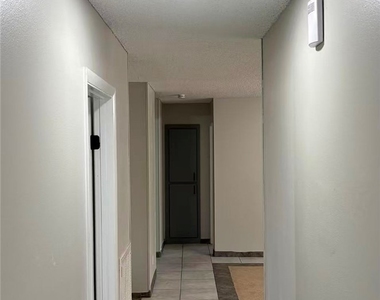 7805 Aplin Avenue - Photo Thumbnail 5