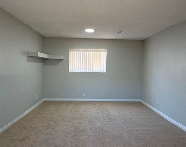 7805 Aplin Avenue - Photo Thumbnail 15