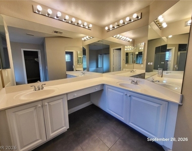 8116 Retriever Avenue - Photo Thumbnail 16