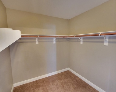 8116 Retriever Avenue - Photo Thumbnail 15