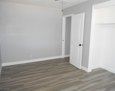 1209 Reynolds Avenue - Photo Thumbnail 6