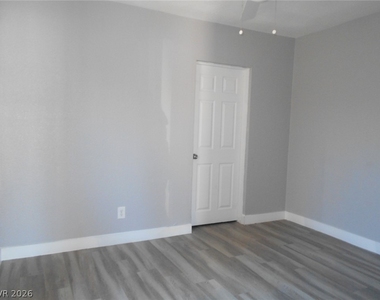 1209 Reynolds Avenue - Photo Thumbnail 14