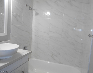 1209 Reynolds Avenue - Photo Thumbnail 11