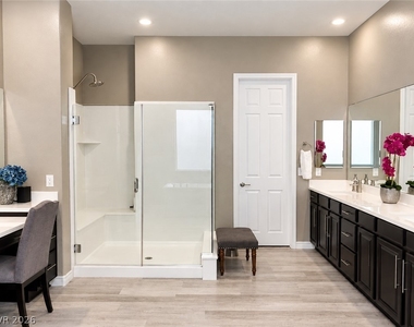 10077 Mountain Foothills Avenue - Photo Thumbnail 10