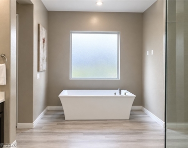 10077 Mountain Foothills Avenue - Photo Thumbnail 12