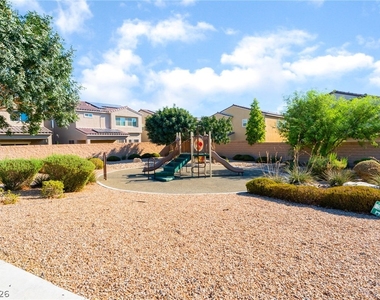 5711 Sedona Springs Street - Photo Thumbnail 31