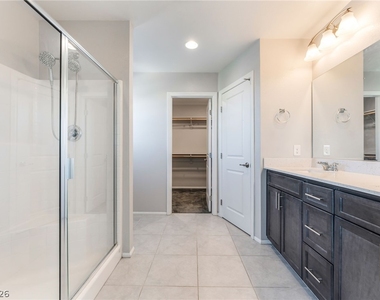 5711 Sedona Springs Street - Photo Thumbnail 16