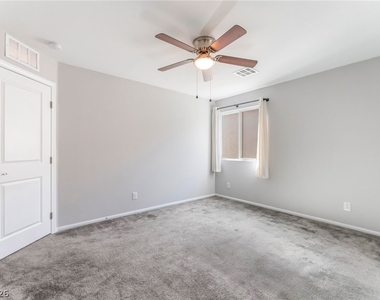 5711 Sedona Springs Street - Photo Thumbnail 20