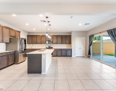 5711 Sedona Springs Street - Photo Thumbnail 5
