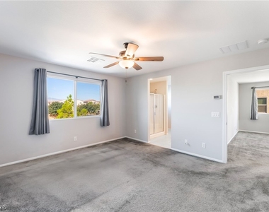 5711 Sedona Springs Street - Photo Thumbnail 14