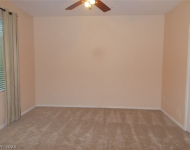 6868 Sky Pointe Drive - Photo Thumbnail 17