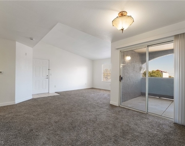 5055 W Hacienda Avenue - Photo Thumbnail 10