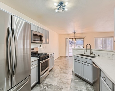9577 Brooks Lake Avenue - Photo Thumbnail 1