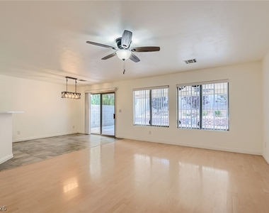 9577 Brooks Lake Avenue - Photo Thumbnail 3