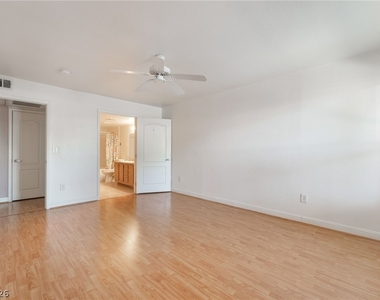 5055 W Hacienda Avenue - Photo Thumbnail 18
