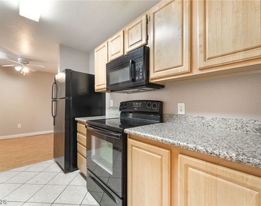 5055 W Hacienda Avenue - Photo Thumbnail 16