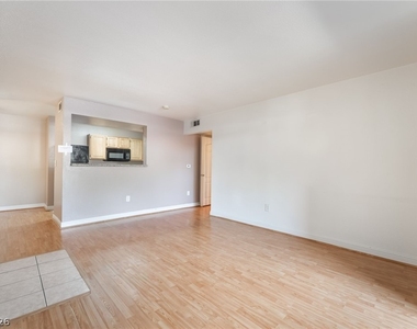 5055 W Hacienda Avenue - Photo Thumbnail 7