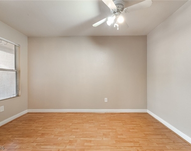 5055 W Hacienda Avenue - Photo Thumbnail 11