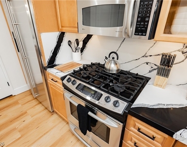2240 Village Walk Drive - Photo Thumbnail 19