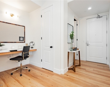 2240 Village Walk Drive - Photo Thumbnail 9