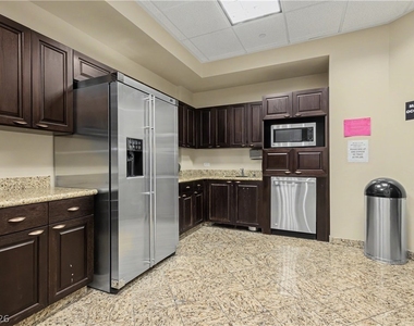 2240 Village Walk Drive - Photo Thumbnail 50