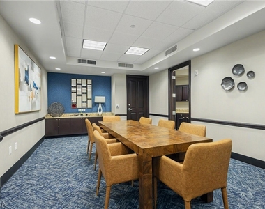 2240 Village Walk Drive - Photo Thumbnail 52