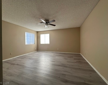 4004 Elkridge Drive - Photo Thumbnail 7
