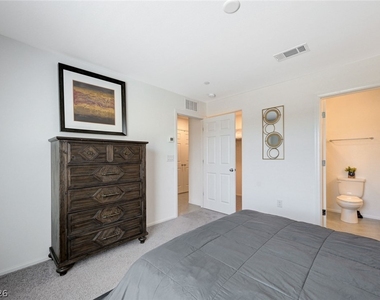 6515 Taffrail Avenue - Photo Thumbnail 9