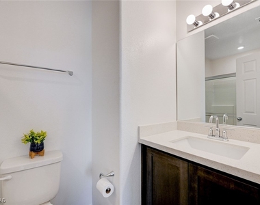 6515 Taffrail Avenue - Photo Thumbnail 12