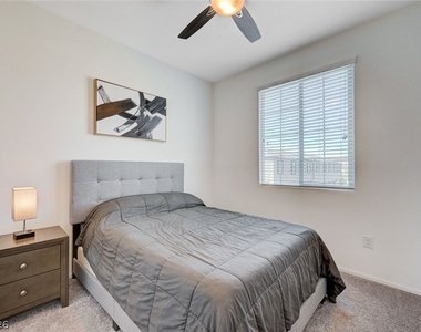 6515 Taffrail Avenue - Photo Thumbnail 13