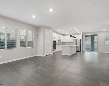 169 Medianoche Street - Photo Thumbnail 8
