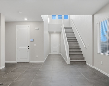 169 Medianoche Street - Photo Thumbnail 4