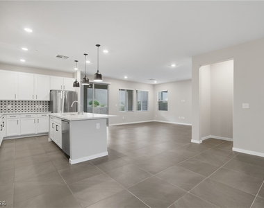 169 Medianoche Street - Photo Thumbnail 9