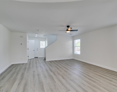 9892 Gold Pan Court - Photo Thumbnail 7